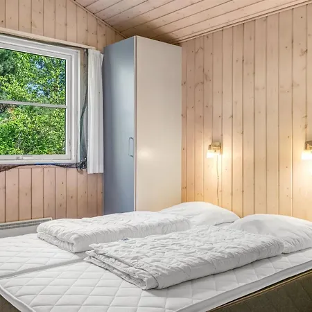 Сasa de vacaciones Guthmund - 1km From The Sea By Interhome *