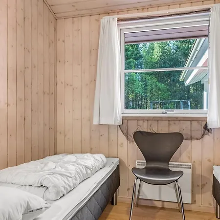 Сasa de vacaciones Guthmund - 1km From The Sea By Interhome *